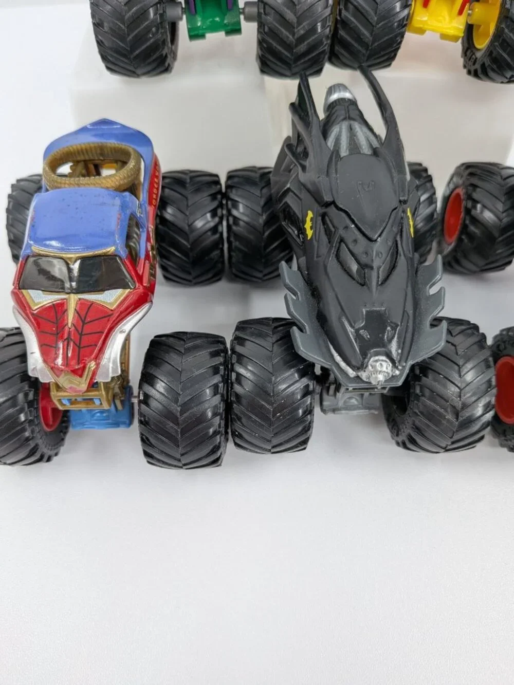 Monster Jam DC Comic Diecast 1:64 Lot of 5 Justice League Monster Trucks BKT